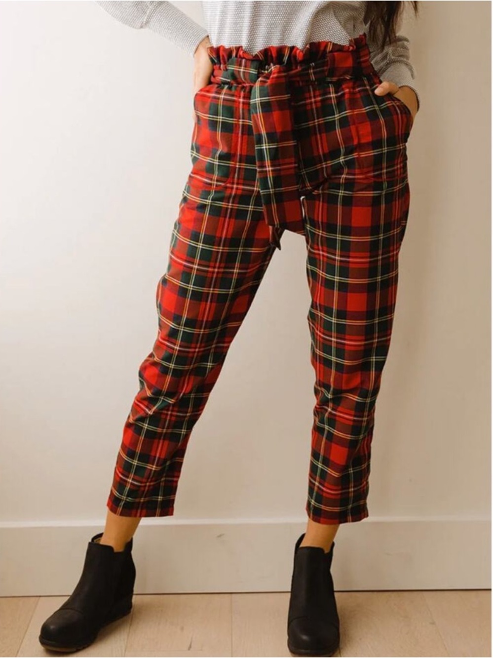 NWT Albion Fit Paperbag Pants Red Plaid Size Small